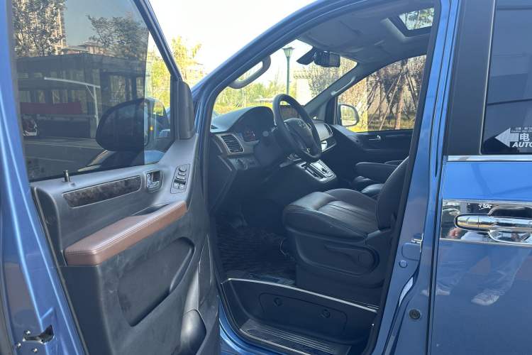 Used SAIC MAXUS G10 2016 2.0T Automatic Flagship Edition
