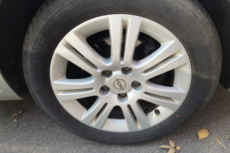 Used Opel Zafira 2010 1.8L MTA