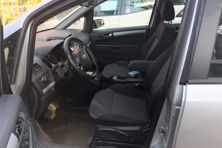 Used Opel Zafira 2010 1.8L MTA