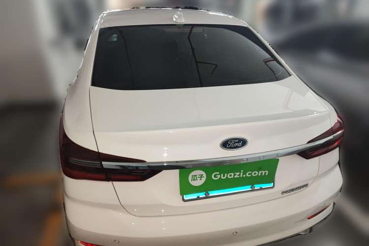 Used Ford Escort 2021 1.5L Automatic Diamond Edition
