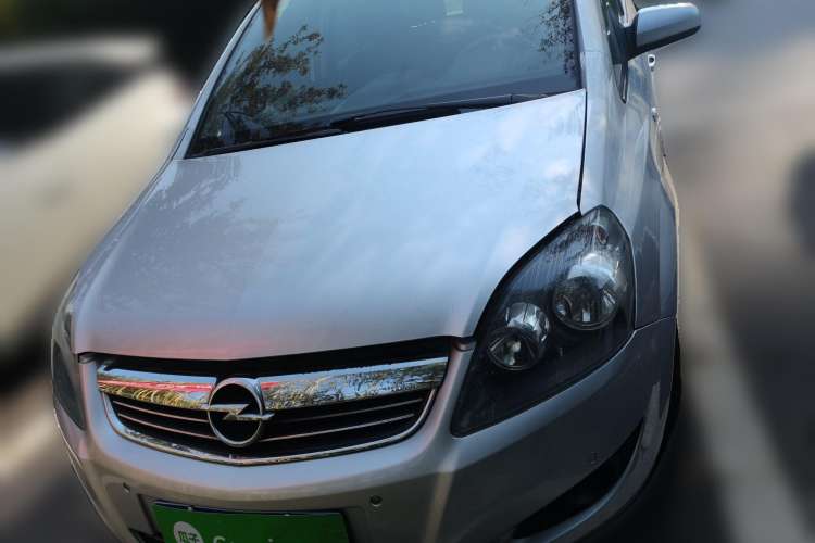 Used Opel Zafira 2010 1.8L MTA