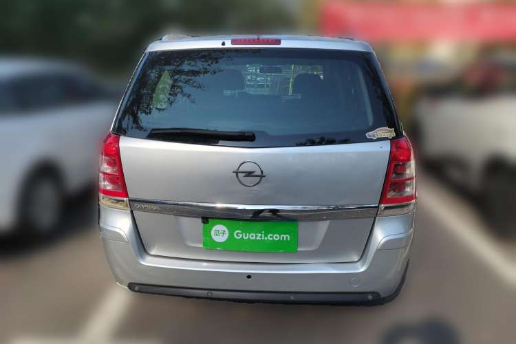 Used Opel Zafira 2010 1.8L MTA