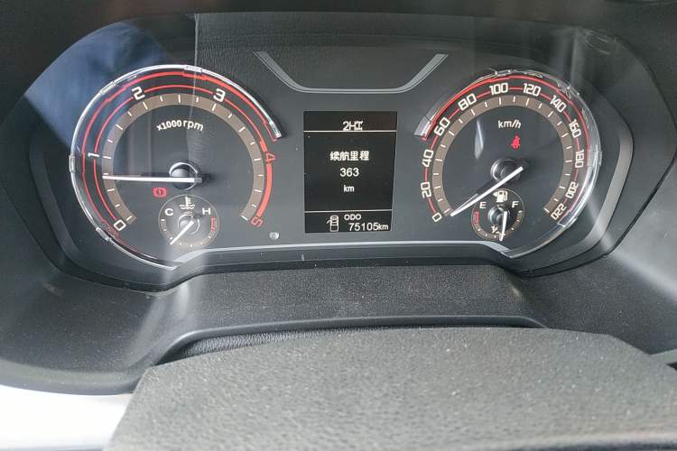 Used SAIC MAXUS T60 2017 2.8T Diesel Manual 4x4 High-Ride Elite Standard Cabin China V Emission Standard
