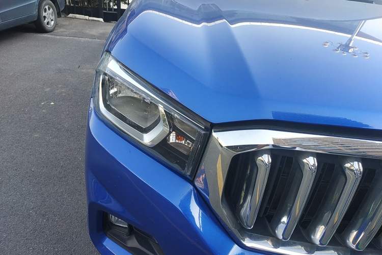 Used SAIC MAXUS T60 2017 2.8T Diesel Manual 4x4 High-Ride Elite Standard Cabin China V Emission Standard
