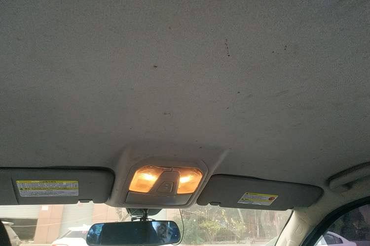 Used SAIC MAXUS T60 2017 2.8T Diesel Manual 4x4 High-Ride Elite Standard Cabin China V Emission Standard
