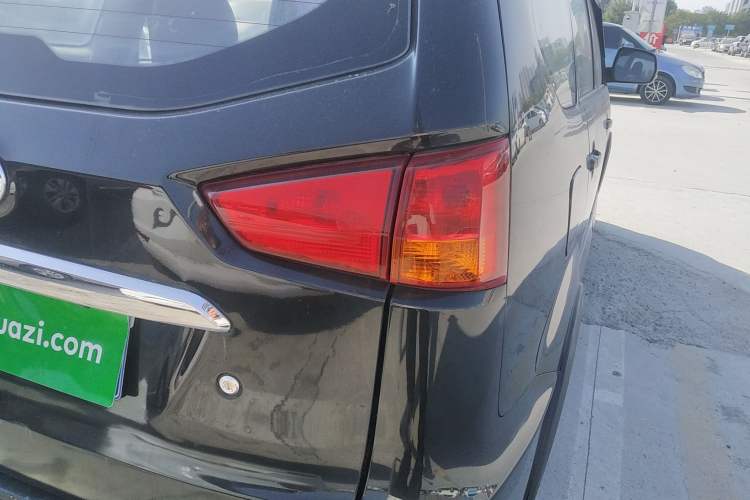 Used FAW Senya S80 2015 1.5L Manual 7-Seater Urban Edition