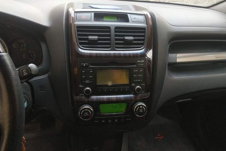 Used Kia Sportage 2011 2.0L Automatic Two-Wheel Drive GLS
