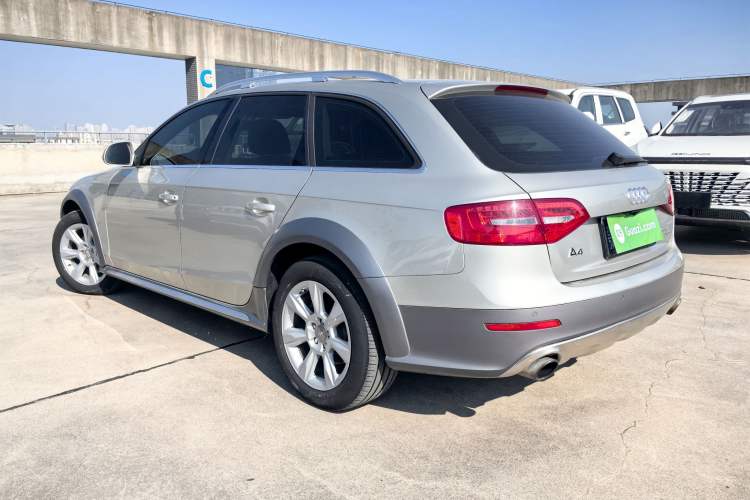 Used Audi A4 2013 40 TFSI allroad quattro Comfort model