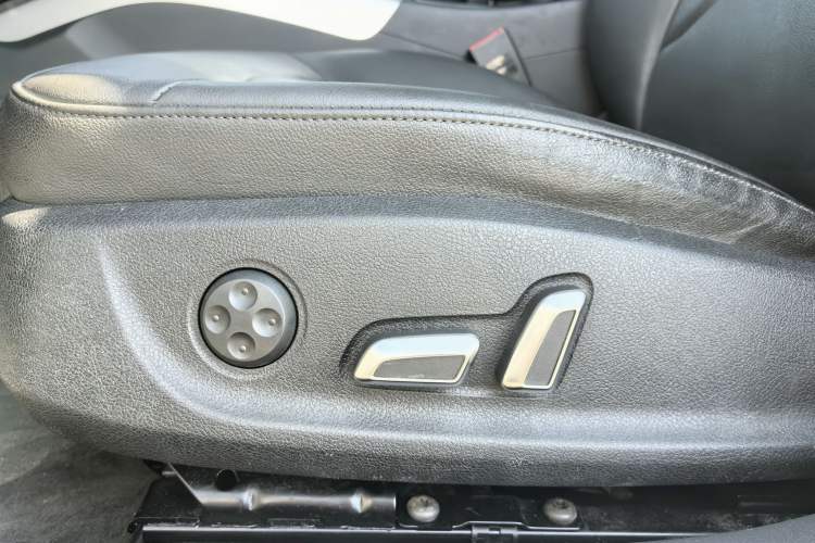 Used Audi A4 2013 40 TFSI allroad quattro Comfort model