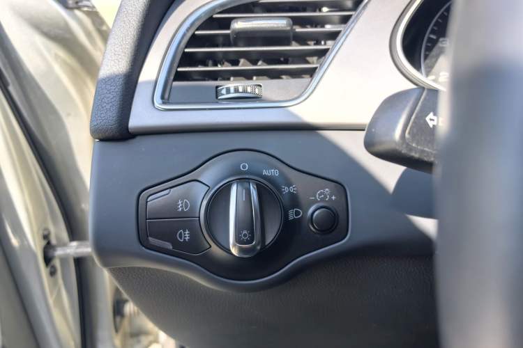 Used Audi A4 2013 40 TFSI allroad quattro Comfort model