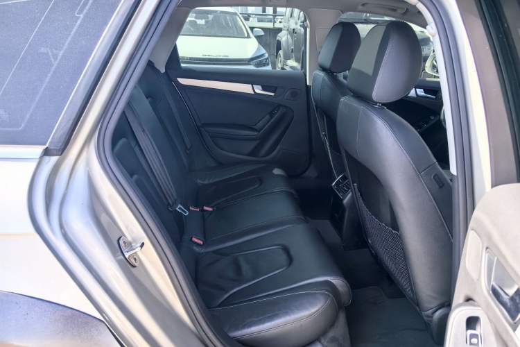 Used Audi A4 2013 40 TFSI allroad quattro Comfort model