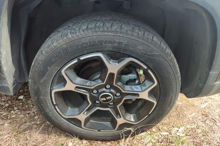 Used BAIC Off-Road BJ30 2021 1.5T Wolf Xiaoben Edition Right Front Wheel Hub