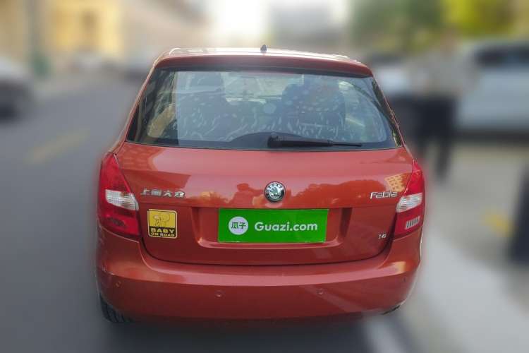 Used Skoda Fabia 2011 1.4L Manual Crystal Edition
