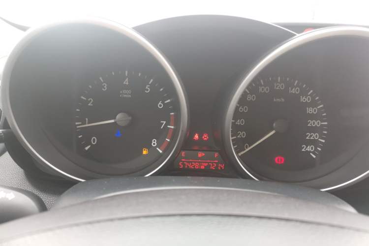 Used Mazda Mazda 3 2015 Hatchback 1.6L Manual Comfort Edition
