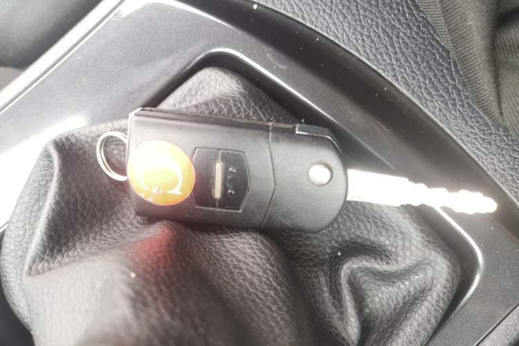 Used Mazda Mazda 3 2015 Hatchback 1.6L Manual Comfort Edition
