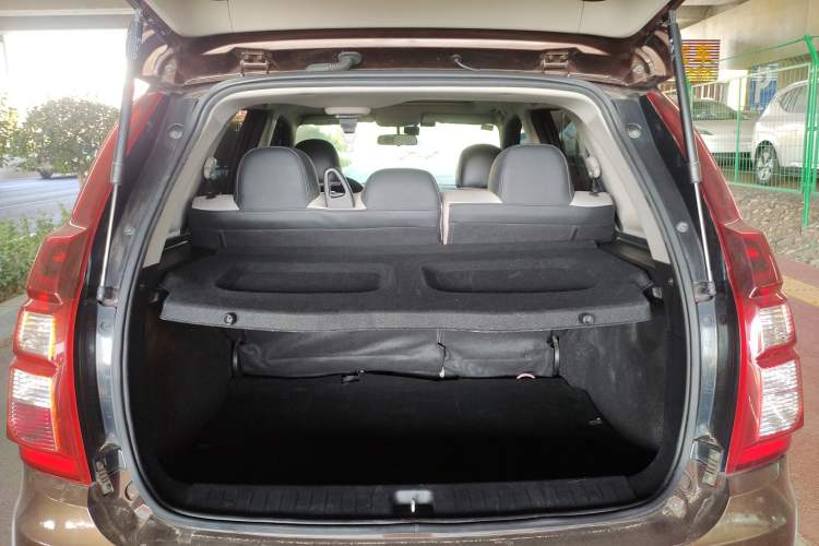 Used FORTHING Joyear XV 2016 1.6L CVT Luxury Model