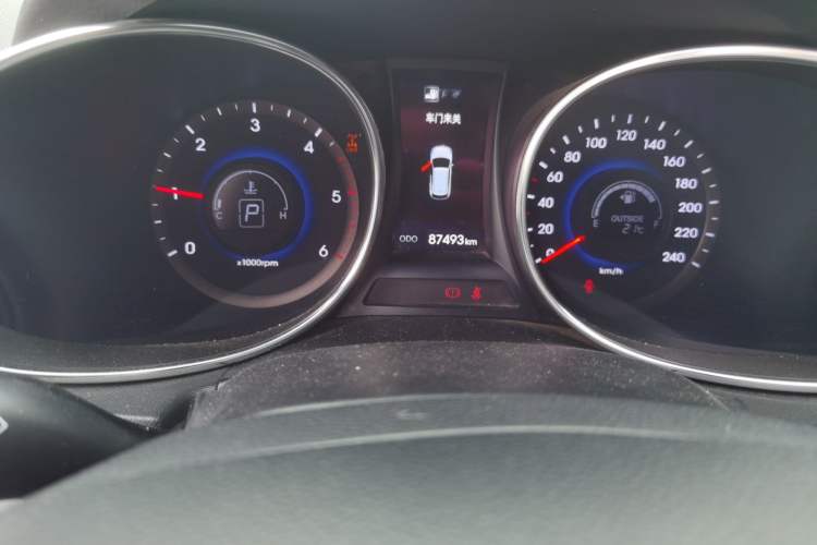 Used Hyundai  2013 2.2T 4x4 Luxury Edition 7-Seater
