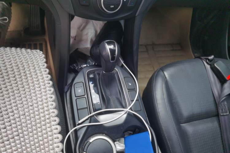 Used Hyundai  2013 2.2T 4x4 Luxury Edition 7-Seater
