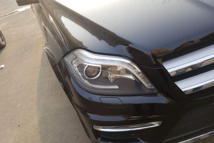 Used Mercedes-Benz GL-Class 2013 GL 500 4MATIC Right Front Headlight