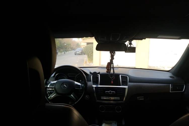 Used Mercedes-Benz GL-Class 2013 GL 500 4MATIC Headliner