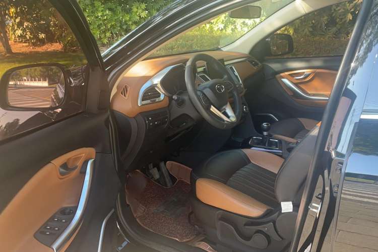 Used Soueast DX7 2015 1.5T Manual Elite Model
