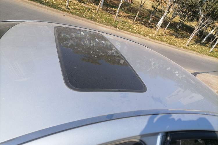 Used Roewe 550 2012 550 1.8L Automatic Value Edition