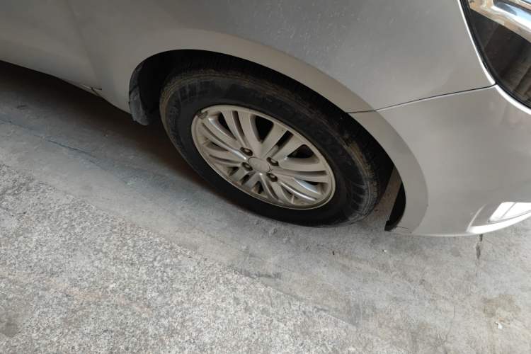 Used Kia K2 2012 Sedan 1.4L MT GLS Commemorative Edition