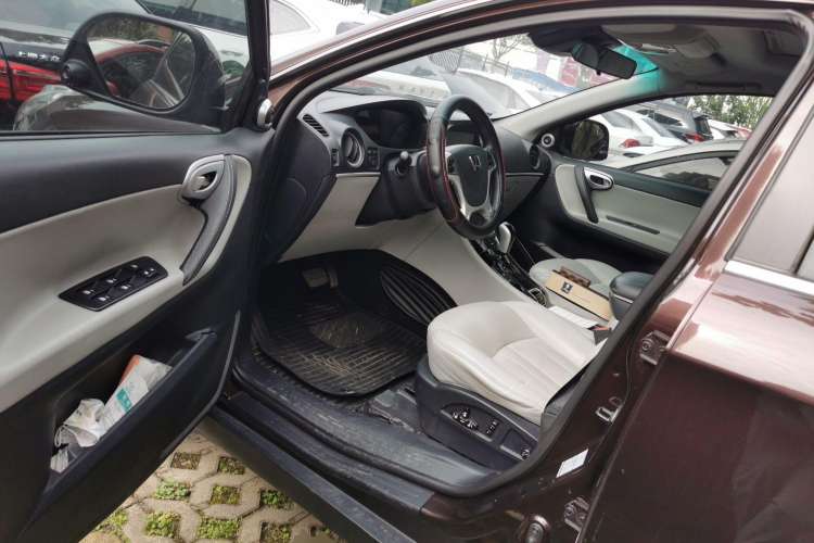 Used Luxgen Great 7 SUV 2014 2.2T Two-Wheel-Drive Smart Version
