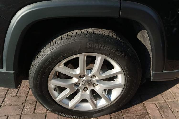 Used Jeep Commander 2018 2.0T Two-Wheel Drive Enjoy Edition China V