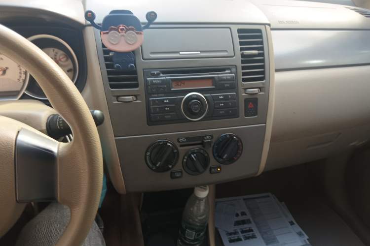 Used Nissan Tiida Sedan 2008 1.6L Manual Fashion Edition