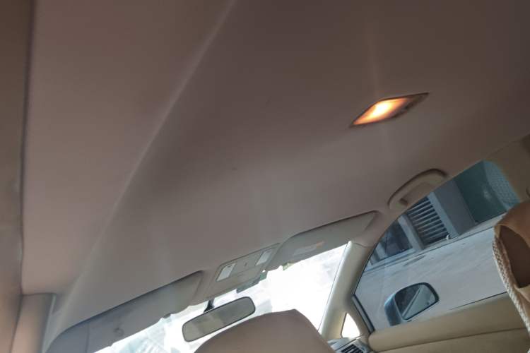 Used Nissan Tiida Sedan 2008 1.6L Manual Fashion Edition