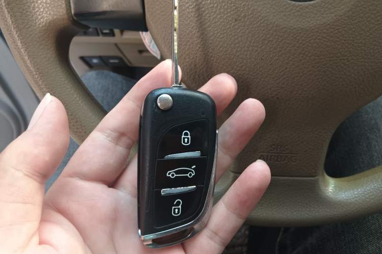 Used Nissan Tiida Sedan 2008 1.6L Manual Fashion Edition