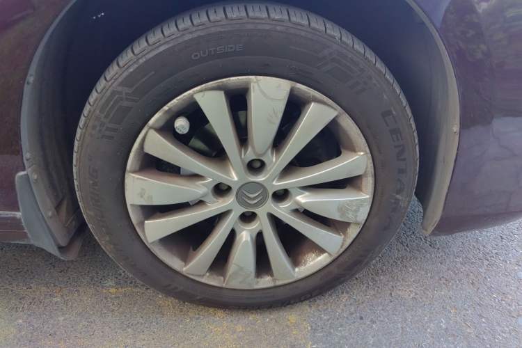 Used Citroen C-Quatre 2013 Sedan 1.6L Automatic Prestige Model Right Front Wheel Hub