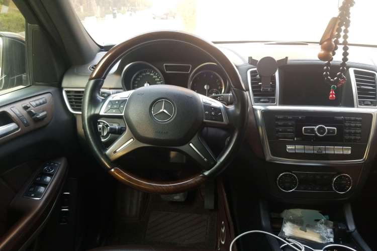 Used Mercedes-Benz GL-Class 2013 GL 500 4MATIC Steering Wheel