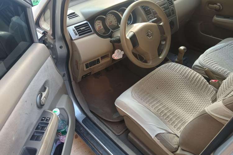 Used Nissan Tiida Sedan 2008 1.6L Manual Fashion Edition