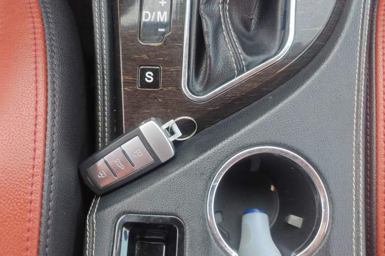 Used Zotye T600 2015 2.0T DCT Prestige Edition