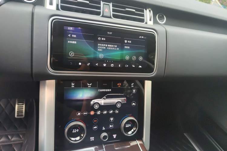 Used Land Rover Range Rover 2022 3.0 L6 360 PS Legacy Edition
