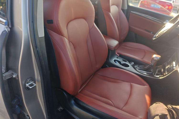 Used Zotye T600 2015 2.0T DCT Prestige Edition