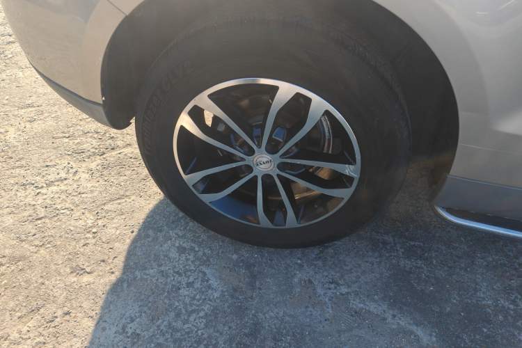 Used Zotye T600 2015 2.0T DCT Prestige Edition