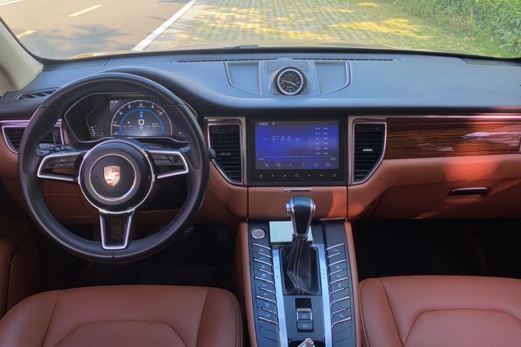 Used Zotye SR9 2017 2.0T Automatic Ultimate Dream Edition
