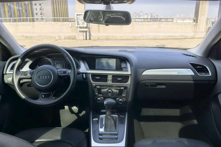 Used Audi A4 2013 40 TFSI allroad quattro Comfort model