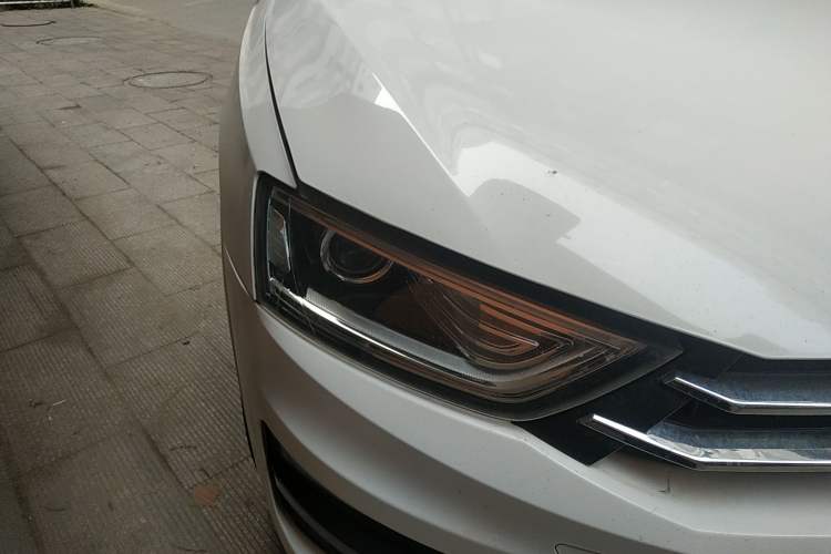 Used Zotye SR7 2016 1.5T CVT Cube Heart Edition China V Standard
