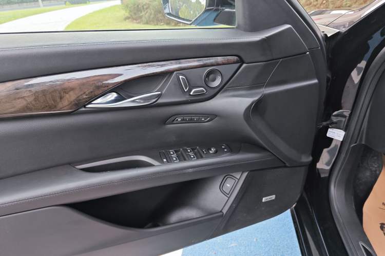 Used Cadillac CT6 2016 28T Luxury Model
