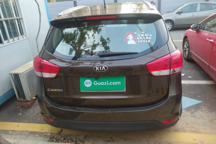 Used Kia  2013 2.0L 7-Seater Automatic Standard Version China IV Standard
