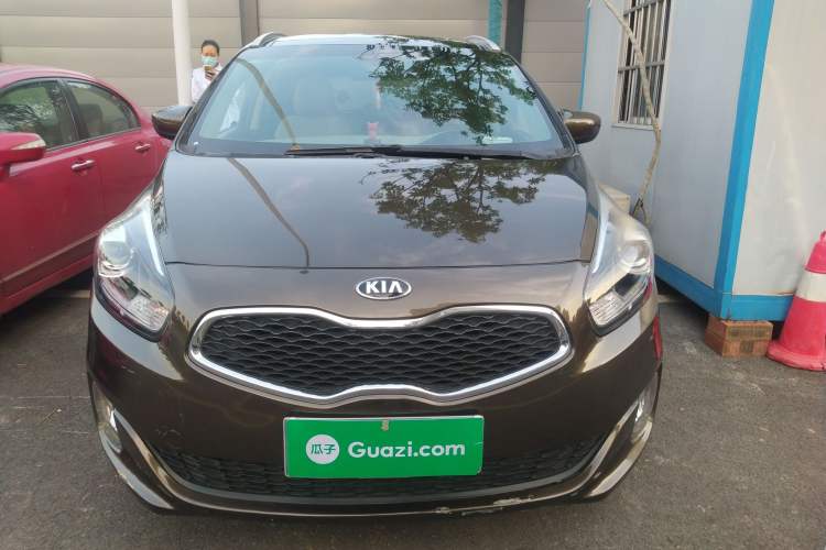Used Kia  2013 2.0L 7-Seater Automatic Standard Version China IV Standard
