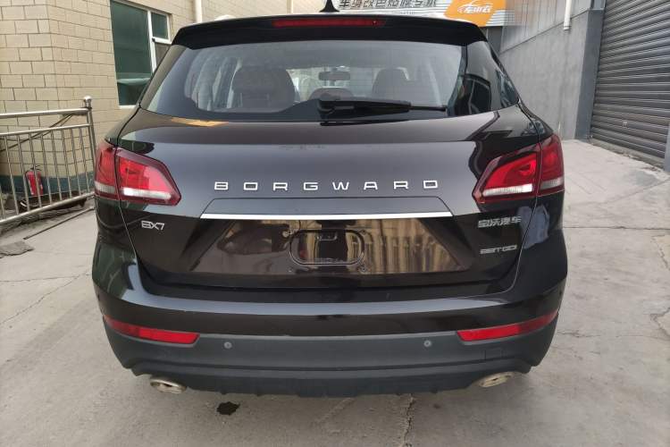 Used BORGWARD BX7 2018 28T 2WD Comfort Version 5 Seats China VI Emission Standard
