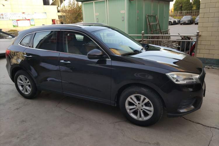 Used BORGWARD BX7 2018 28T 2WD Comfort Version 5 Seats China VI Emission Standard
