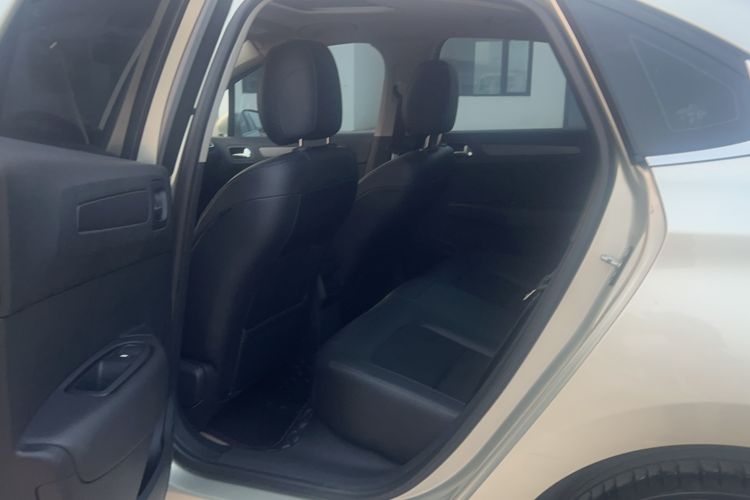 Used Citroen C4 Sega 2016 1.2THP Automatic Luxury Model Interior 7