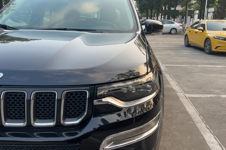 Used Jeep Commander 2018 2.0T Four-wheel Drive Premium Edition China VI
