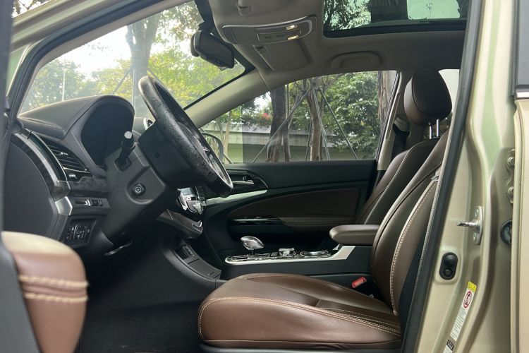 Used BYD Tang New Energy 2015 2.0T Four-Wheel-Drive Flagship Model